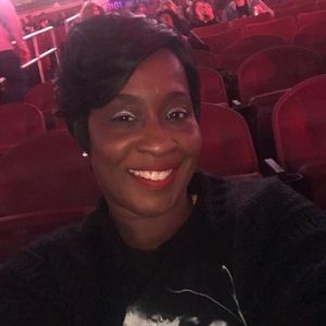 Meet your Posher, Vanessa